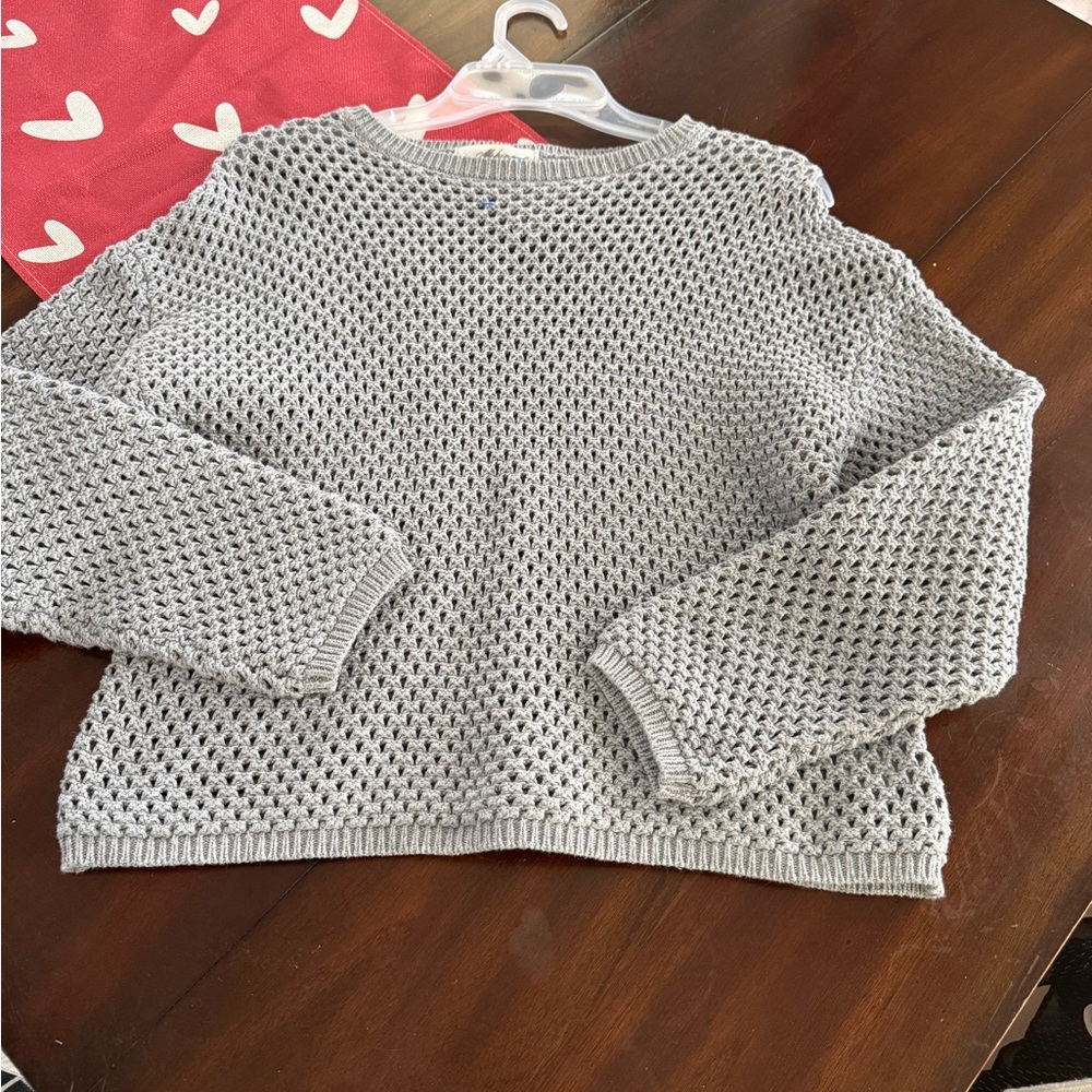 Mahina Heather Gray Crew Neck Sweater